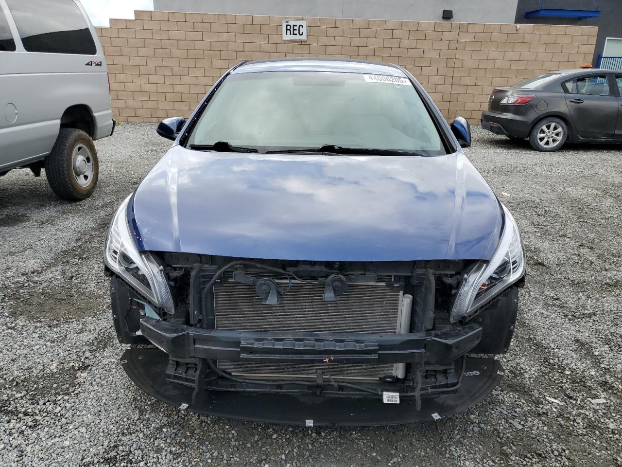 2017 Hyundai Sonata VIN 5NPE24AF6HH496995 Copart auction photo, front end / rear end damage thumbnail 5