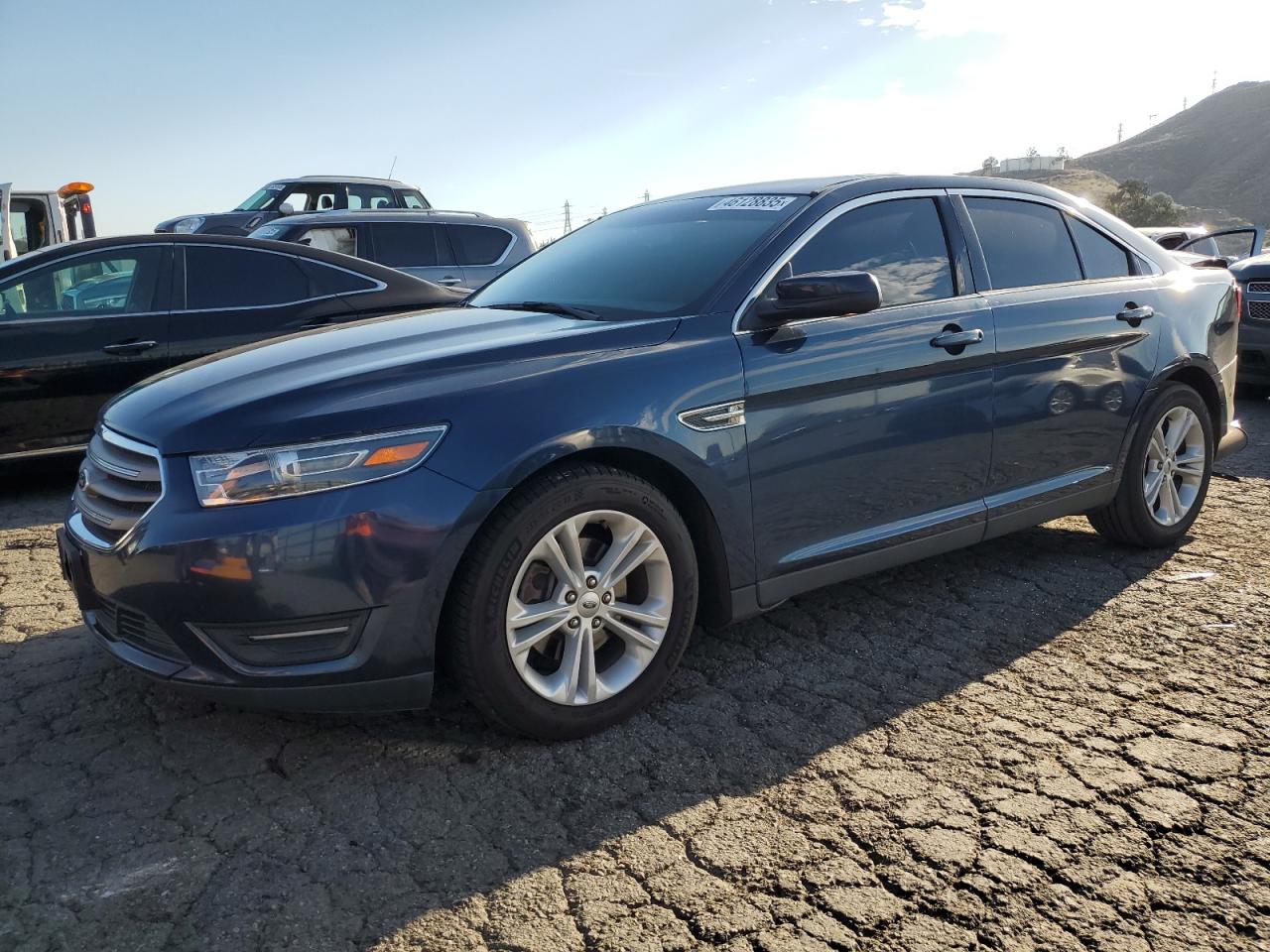 2016 Ford Taurus VIN 1FAHP2E82GG122407
