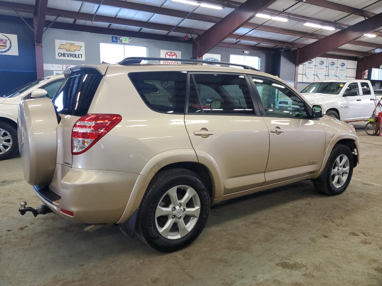 2012 Toyota RAV 4 VIN 2T3DK4DV9CW075546 Copart auction photo, front end / minor dent/scratches damage thumbnail 3