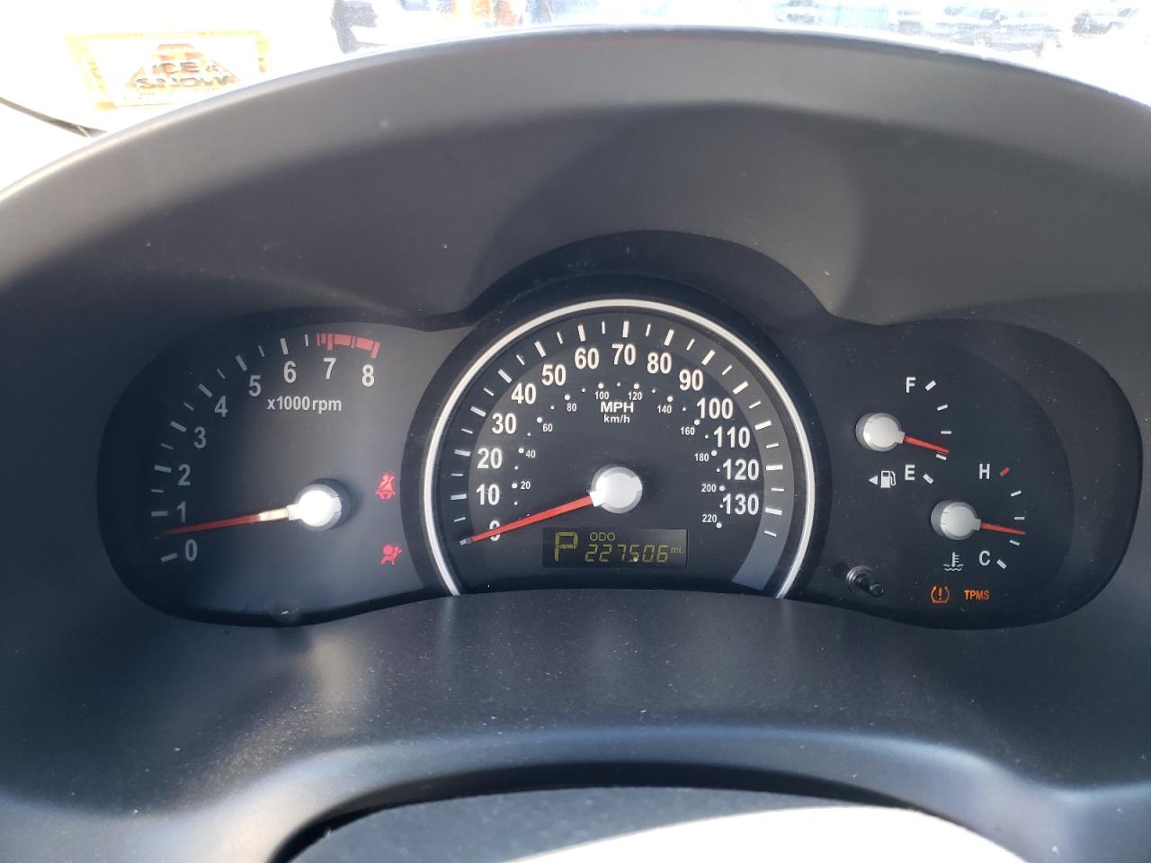 2012 KIA Sedona VIN KNDMG4C79C6432343 Copart auction photo, minor dent/scratches damage thumbnail 9