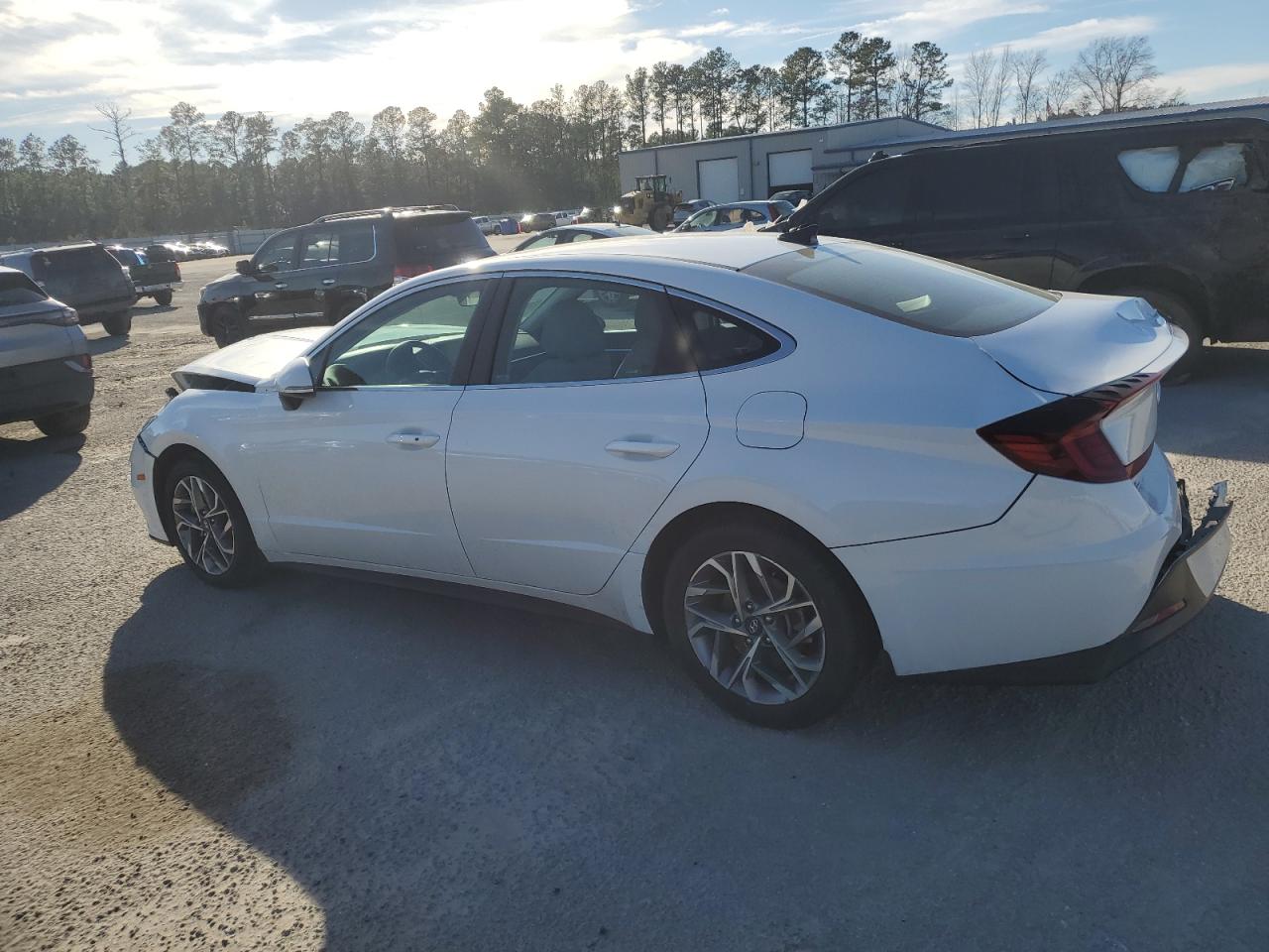 2021 Hyundai Sonata VIN 5NPEL4JA4MH104043 Copart auction photo, front end / rear end damage thumbnail 2