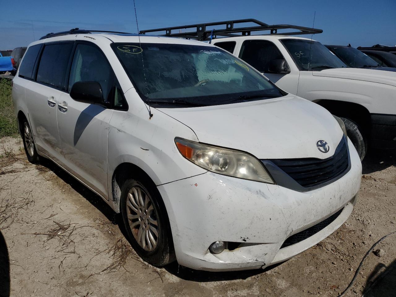 2014 Toyota Sienna VIN 5TDYK3DC9ES474939 Copart auction photo, water/flood damage thumbnail 4