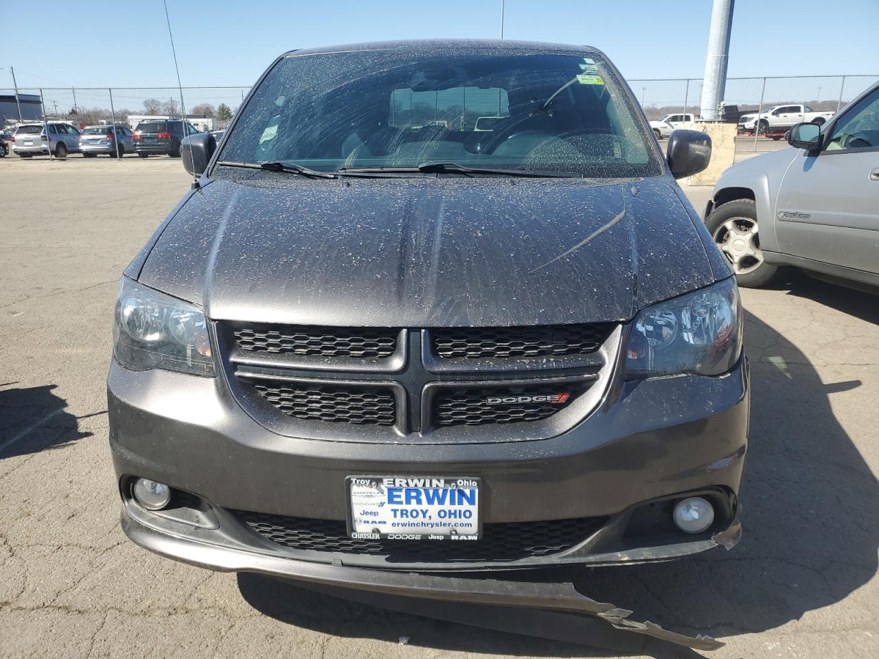 2019 Dodge Caravan VIN 2C4RDGEG6KR623528 Copart auction photo, front end damage thumbnail 5