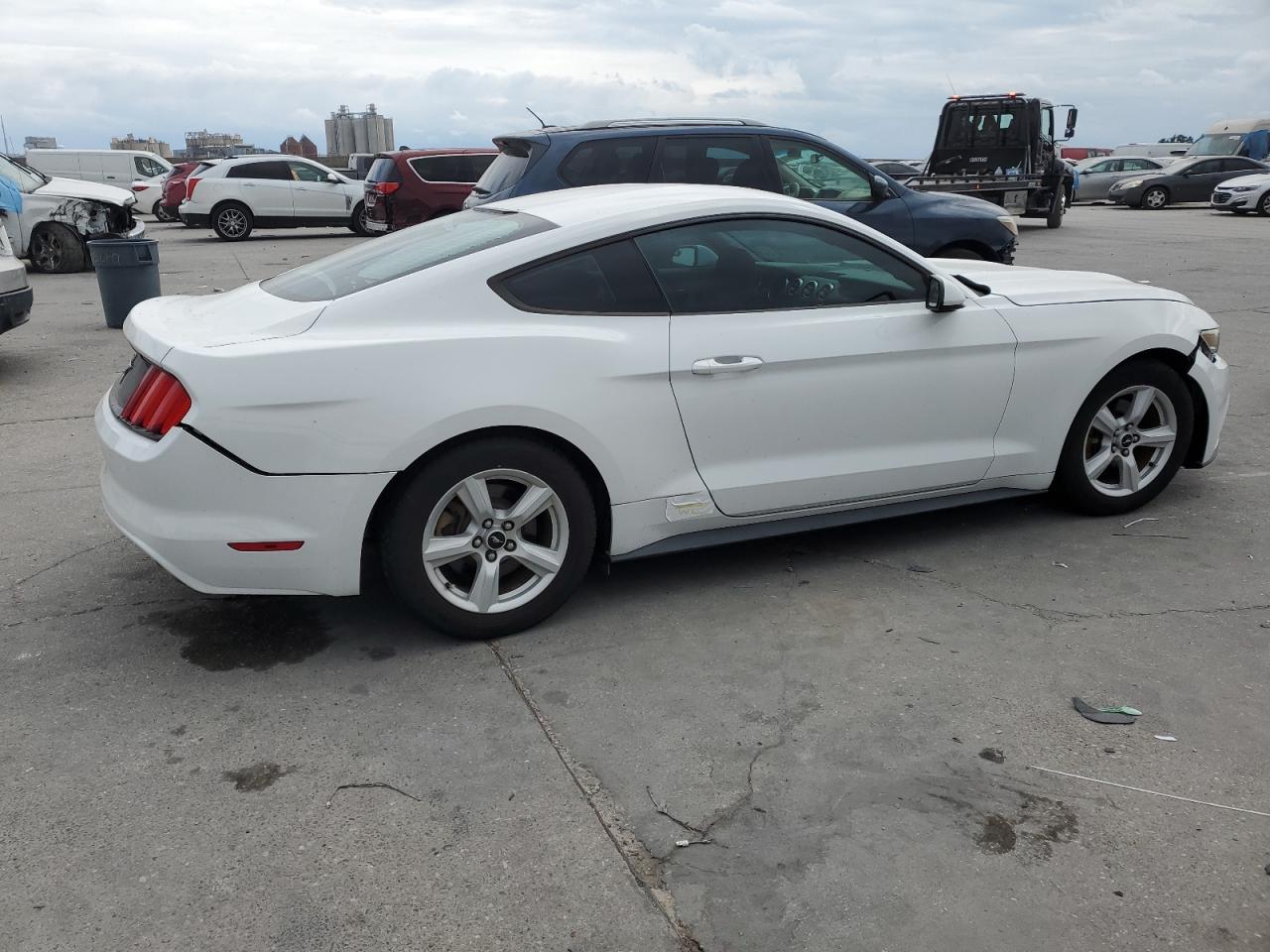2016 Ford Mustang VIN 1FA6P8AM4G5215101 Copart auction photo, water/flood damage thumbnail 3