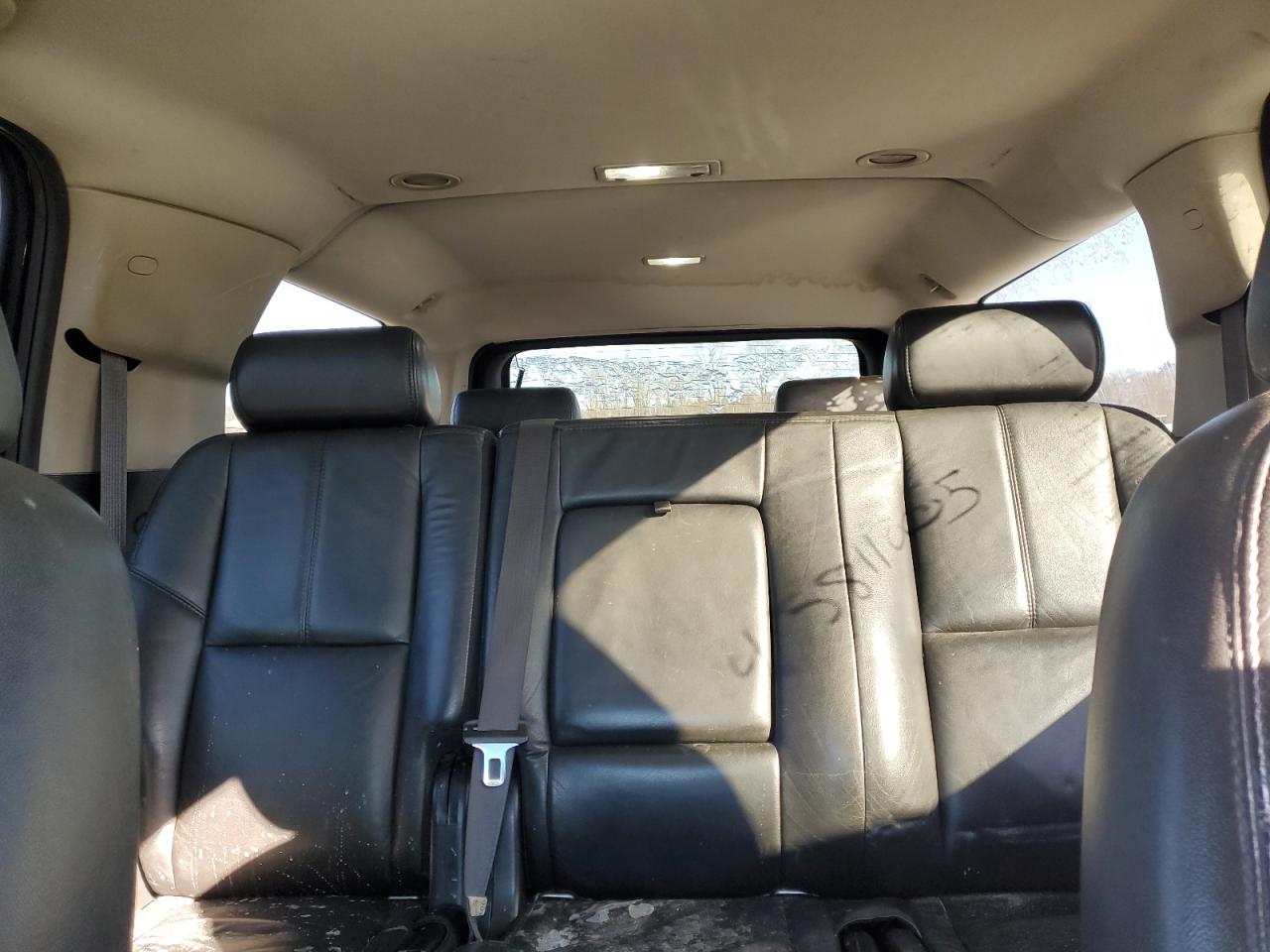 2012 Chevrolet Suburban VIN 1GNSKJE74CR188768 Copart auction photo, front end / minor dent/scratches damage thumbnail 10