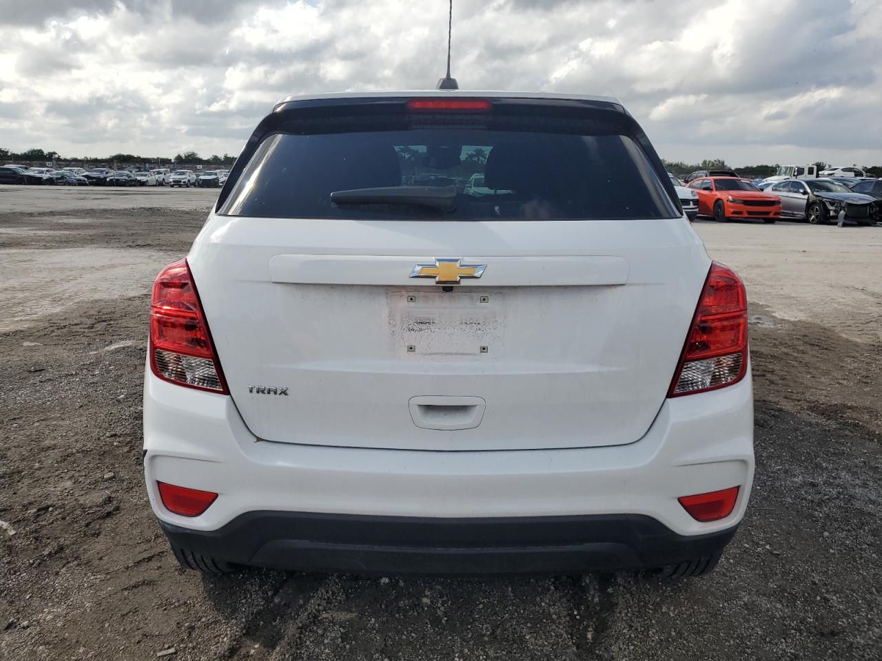 2022 Chevrolet Trax VIN KL7CJKSM7NB525443 Copart auction photo, front end damage thumbnail 6