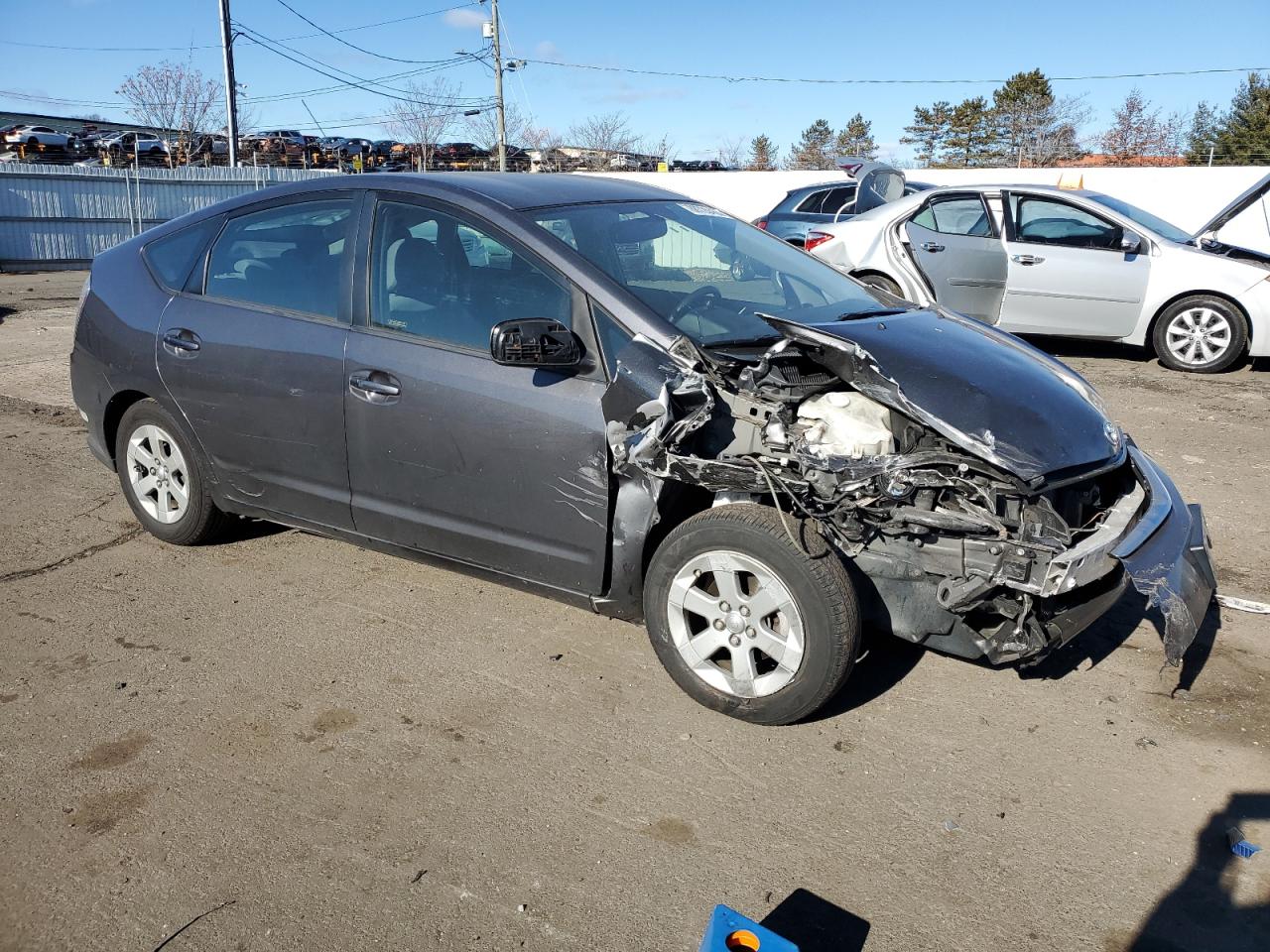 2007 Toyota Prius VIN JTDKB20U473266700 Copart auction photo, front end / minor dent/scratches damage thumbnail 4