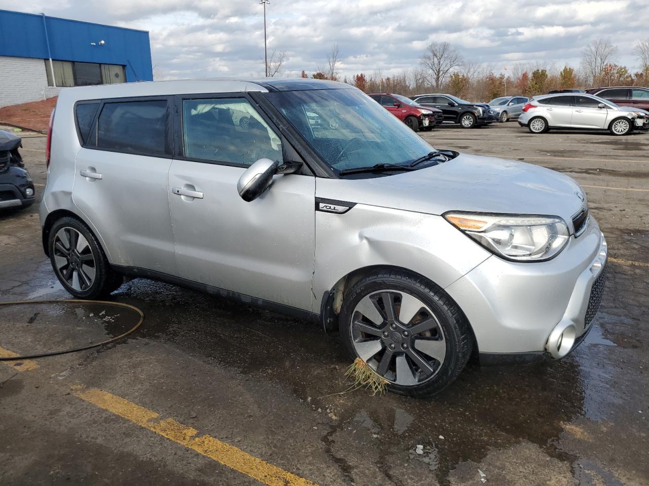 2015 KIA Soul VIN KNDJX3A5XF7786496 Copart auction photo, rollover damage thumbnail 4