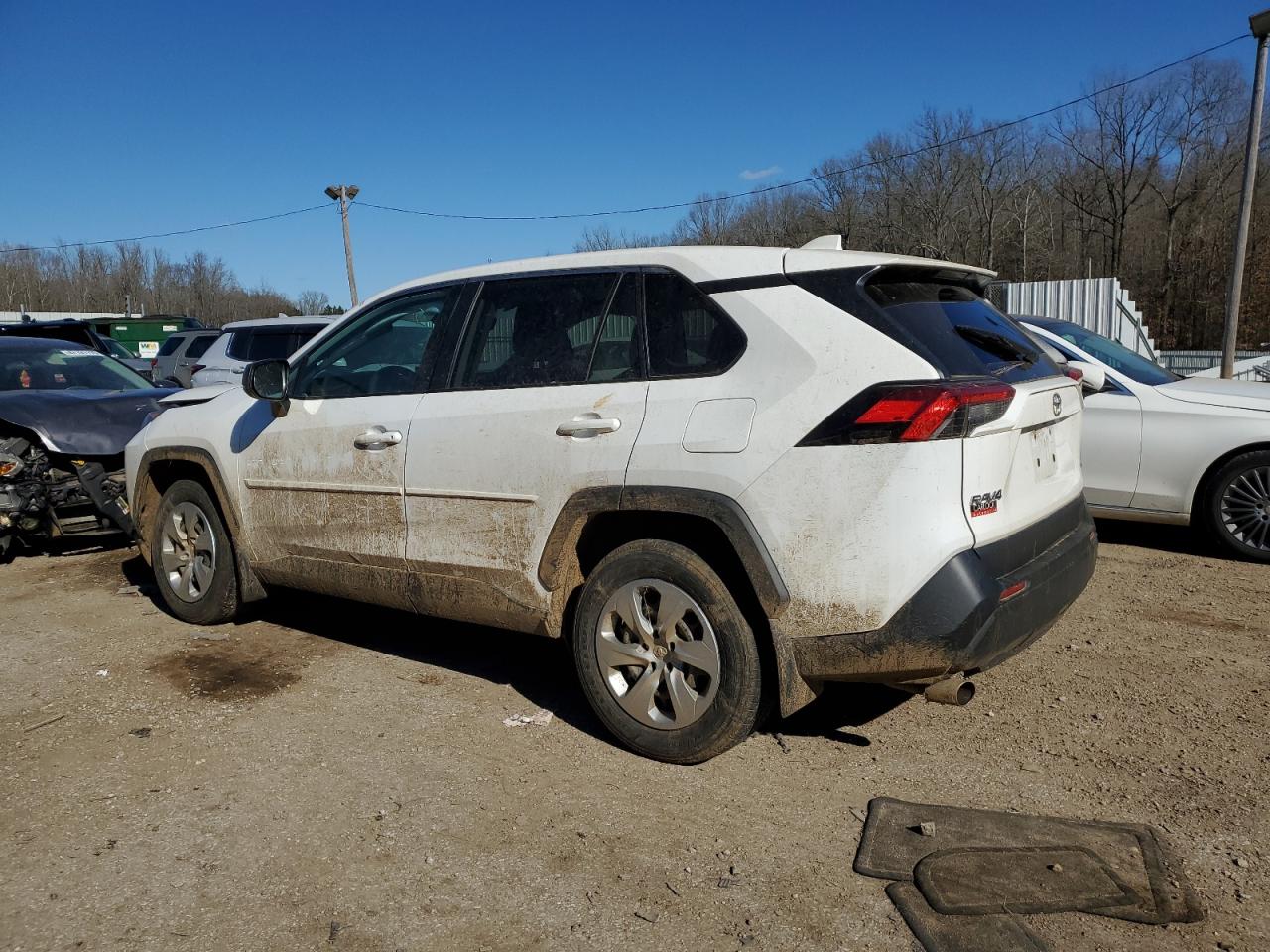 2022 Toyota RAV 4 VIN 2T3F1RFV8NW315825 Copart auction photo, front end / rear end damage thumbnail 2
