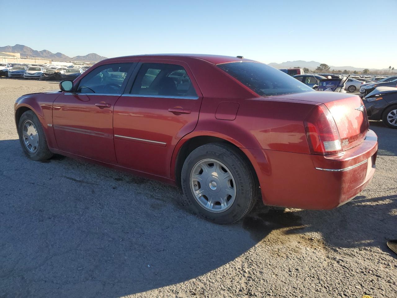 2007 Chrysler 300 VIN 2C3KA53G87H692854 Copart auction photo, front end damage thumbnail 2