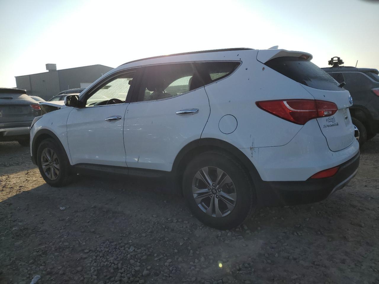 2016 Hyundai Santa Fe VIN 5XYZU3LB6GG345631 Copart auction photo, front end damage thumbnail 2
