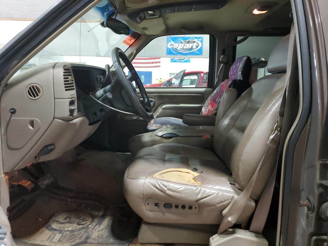 1998 Chevrolet Tahoe VIN 1GNEK13R0WJ302401 Copart auction photo, all over damage thumbnail 7