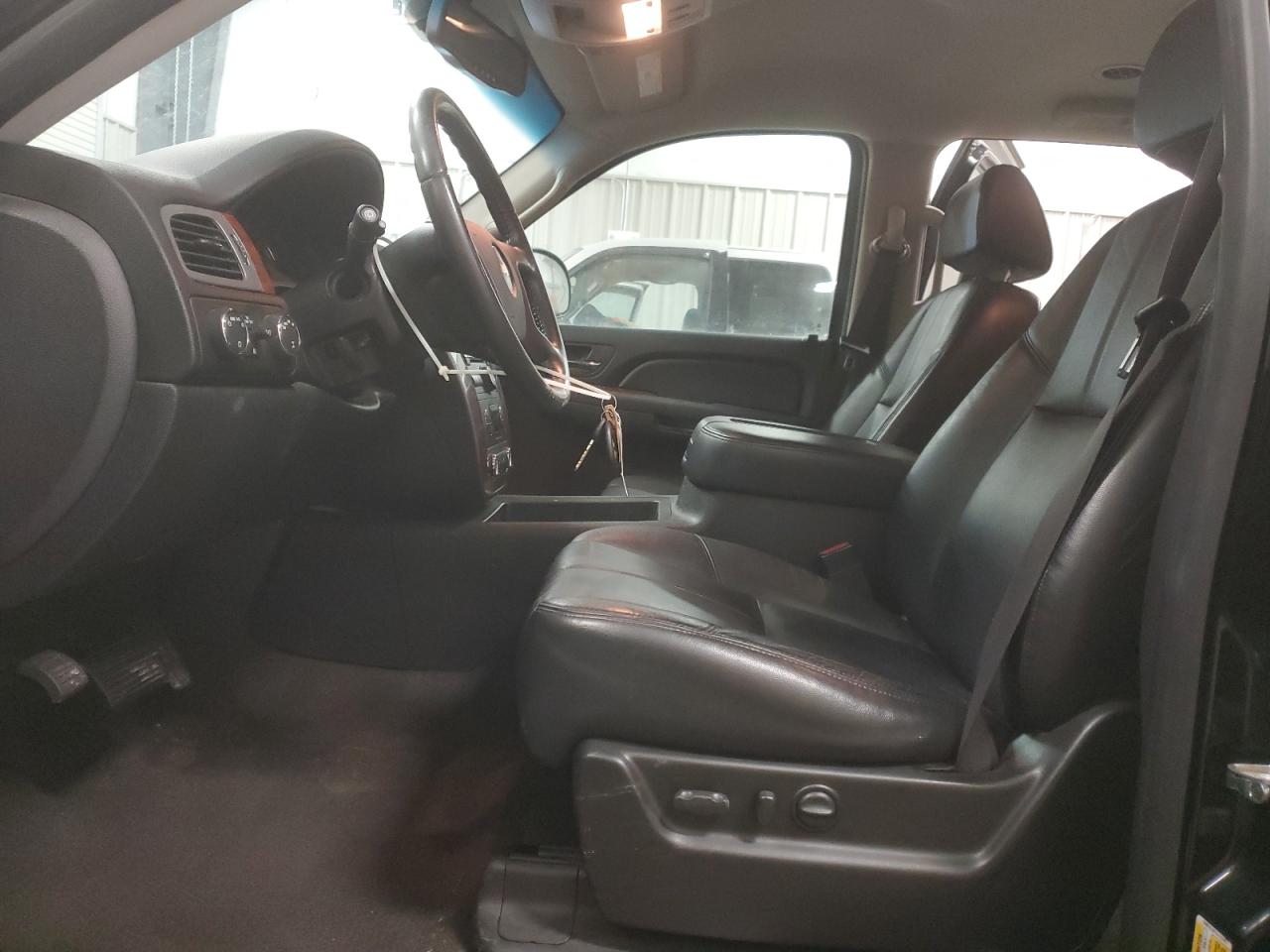 2009 Chevrolet Tahoe VIN 1GNFK23079J123191 Copart auction photo, front end damage thumbnail 7
