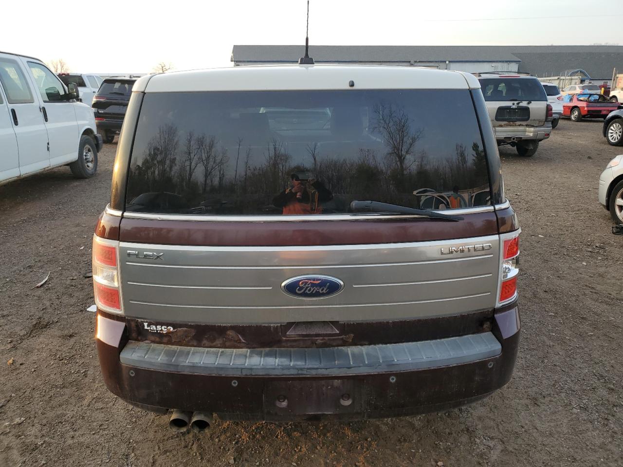 2009 Ford Flex VIN 2FMDK53C49BA38868 Copart auction photo, rear end / side damage thumbnail 6