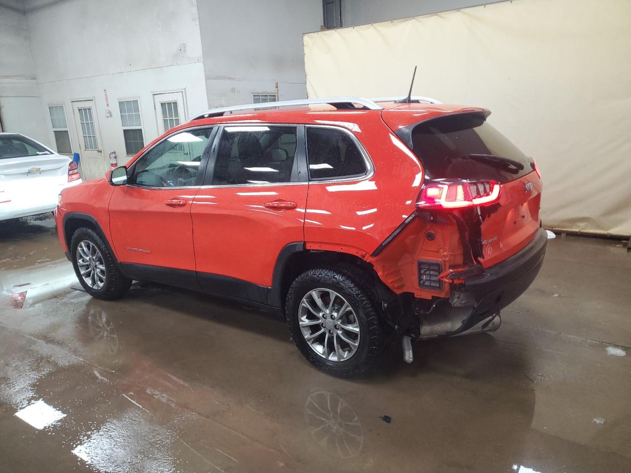 2021 Jeep Grand Cherokee VIN 1C4PJMLB8MD115461 Copart auction photo, front end / rear end damage thumbnail 2