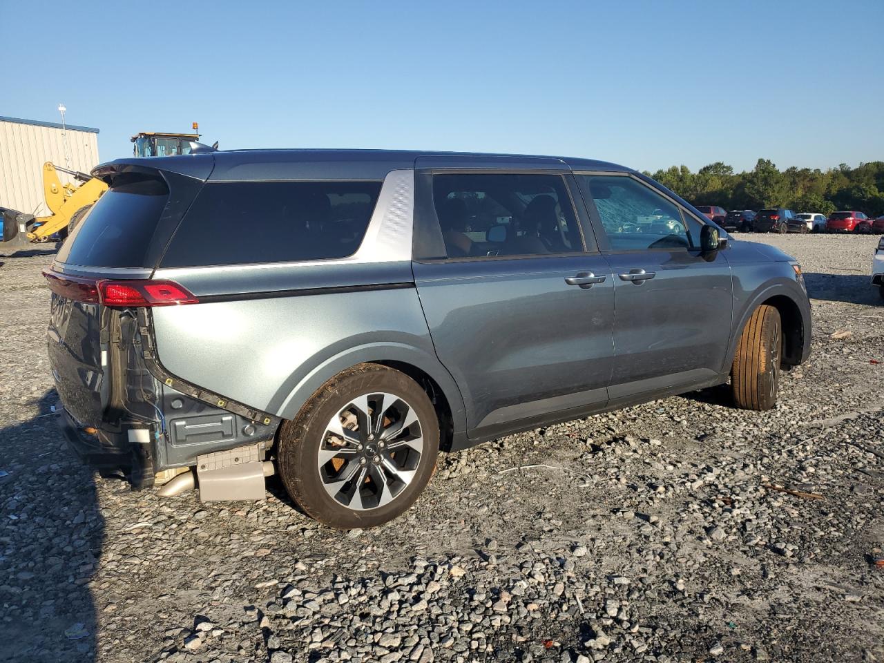 2024 KIA Carnival VIN KNDNC5H33R6348426 Copart auction photo, all over damage thumbnail 3
