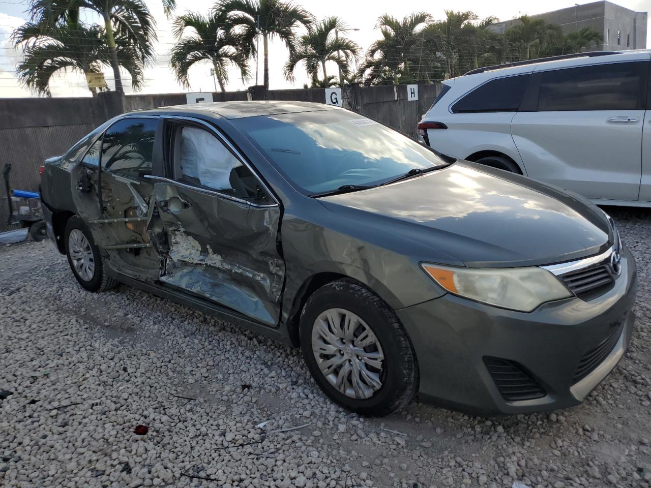 2014 Toyota Camry VIN 4T1BF1FK0EU803487 Copart auction photo, side damage thumbnail 4