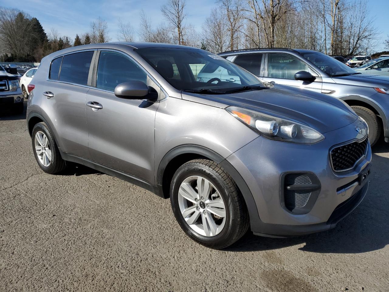 2018 KIA Sportage VIN KNDPM3AC4J7313106 Copart auction photo, normal wear damage thumbnail 4