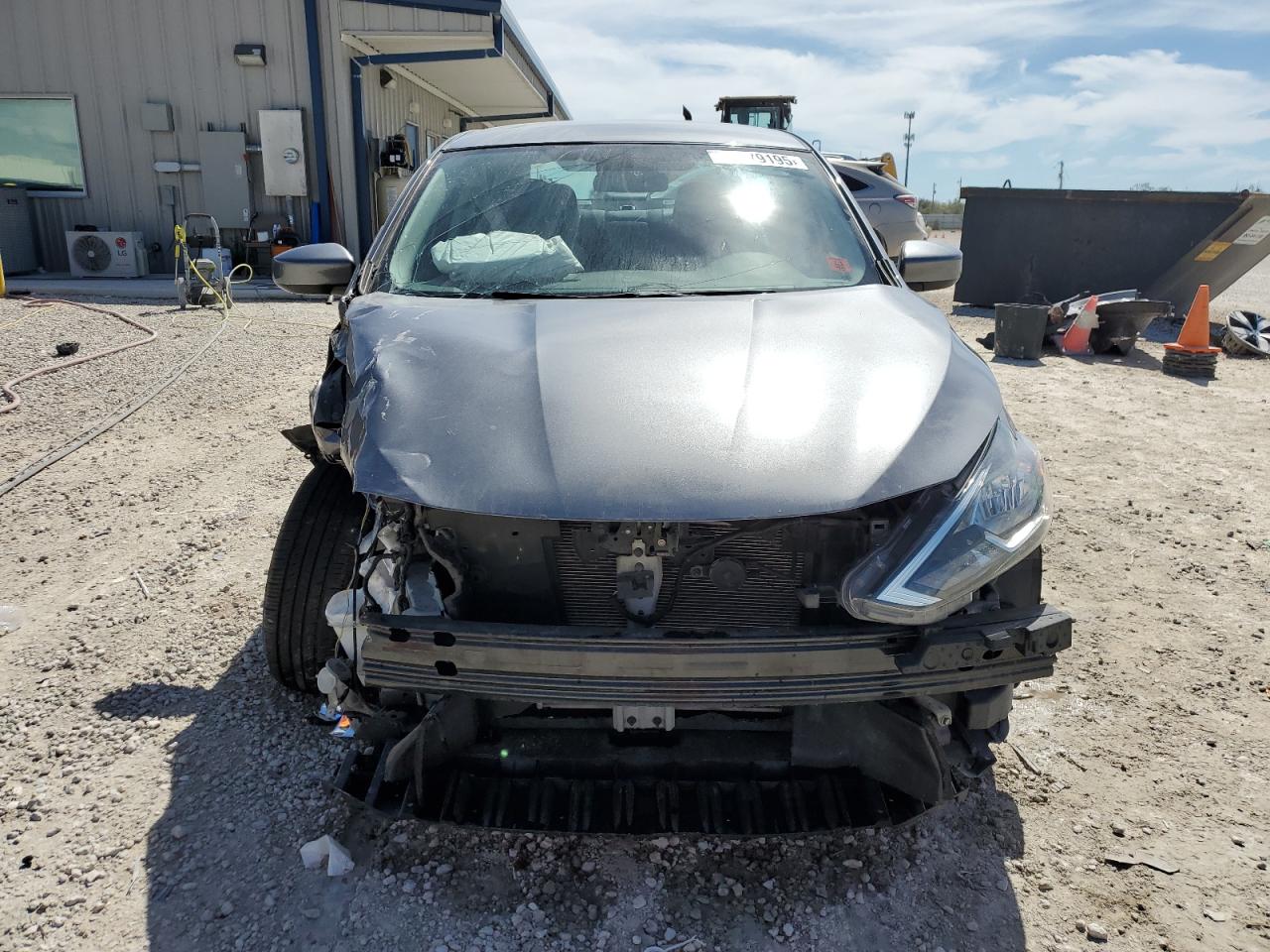 2017 Nissan Sentra VIN 3N1AB7AP3HL685535 Copart auction photo, front end damage thumbnail 5