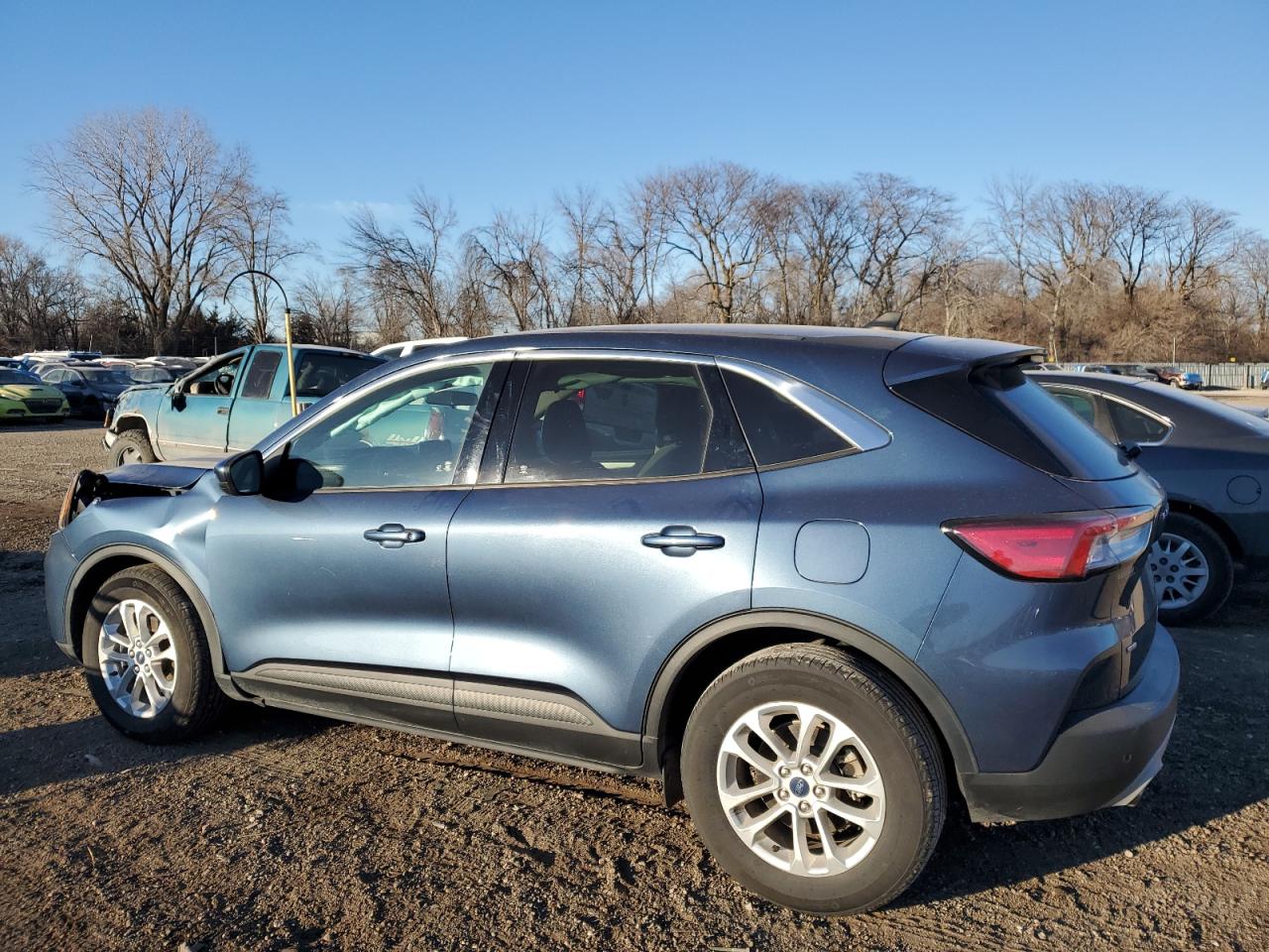 2020 Ford Escape VIN 1FMCU0G62LUC41255 Copart auction photo, front end damage thumbnail 2