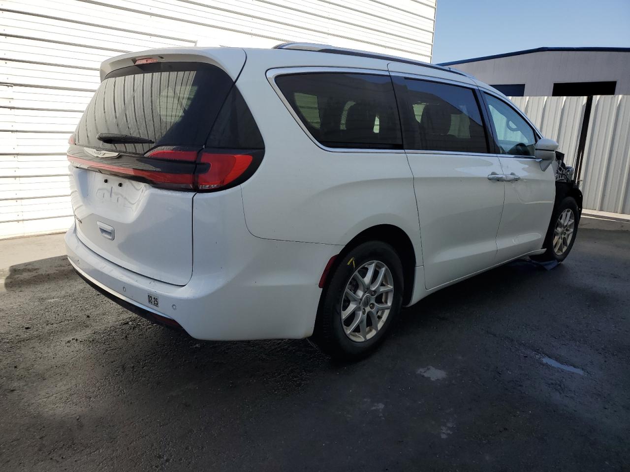 2021 Chrysler Pacifica VIN 2C4RC1BG2MR606734 Copart auction photo, front end damage thumbnail 3