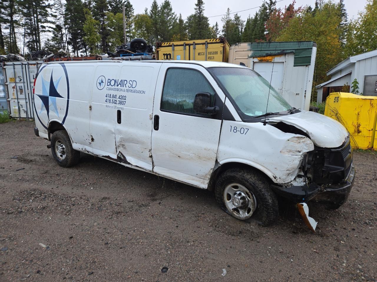 2017 Chevrolet Express VIN 1GCWGBFF8H1225222 Copart auction photo, front end / all over damage thumbnail 4