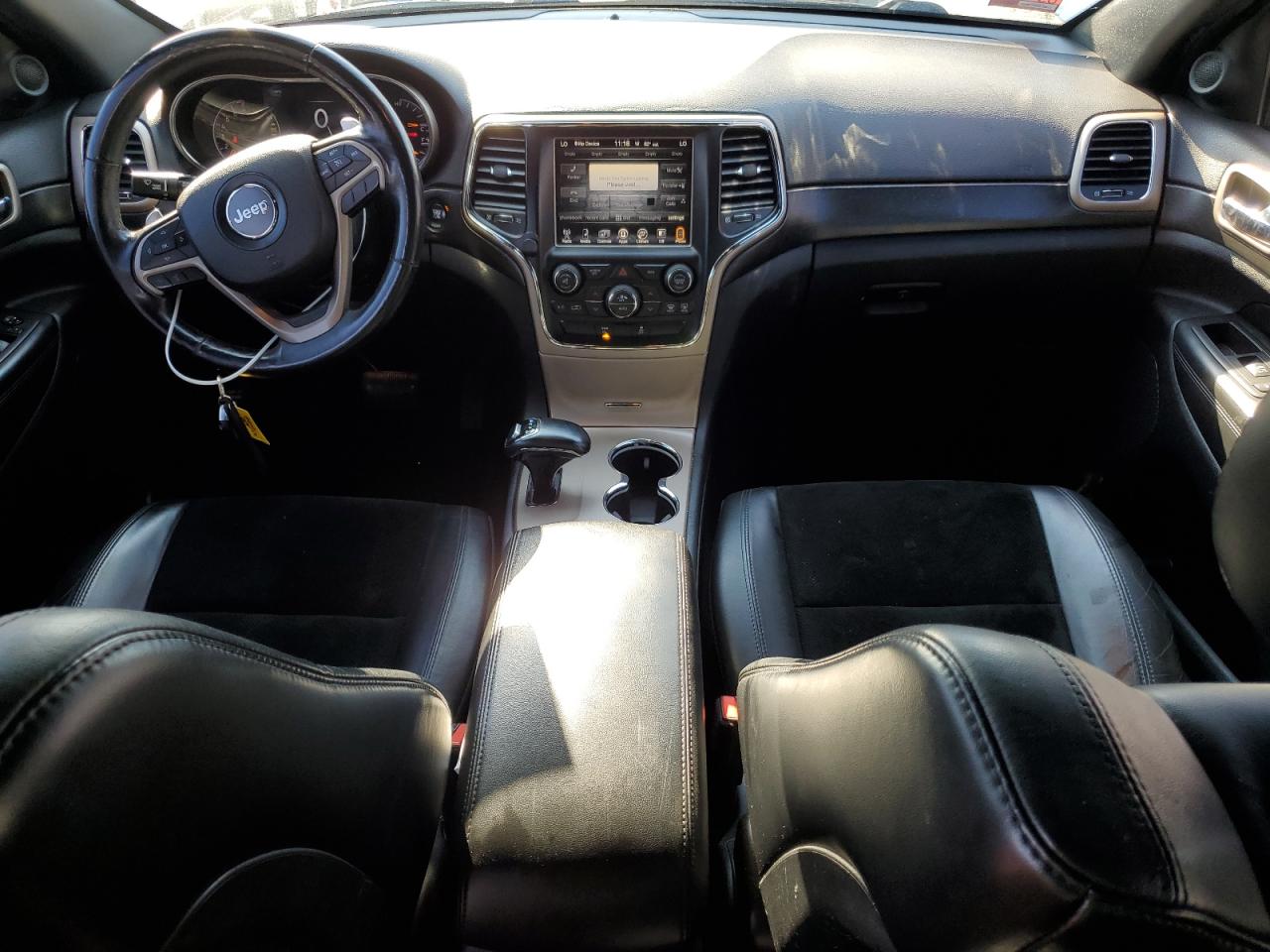 2015 Jeep Grand Cherokee VIN 1C4RJFAG8FC698531 Copart auction photo, rear end / minor dent/scratches damage thumbnail 8