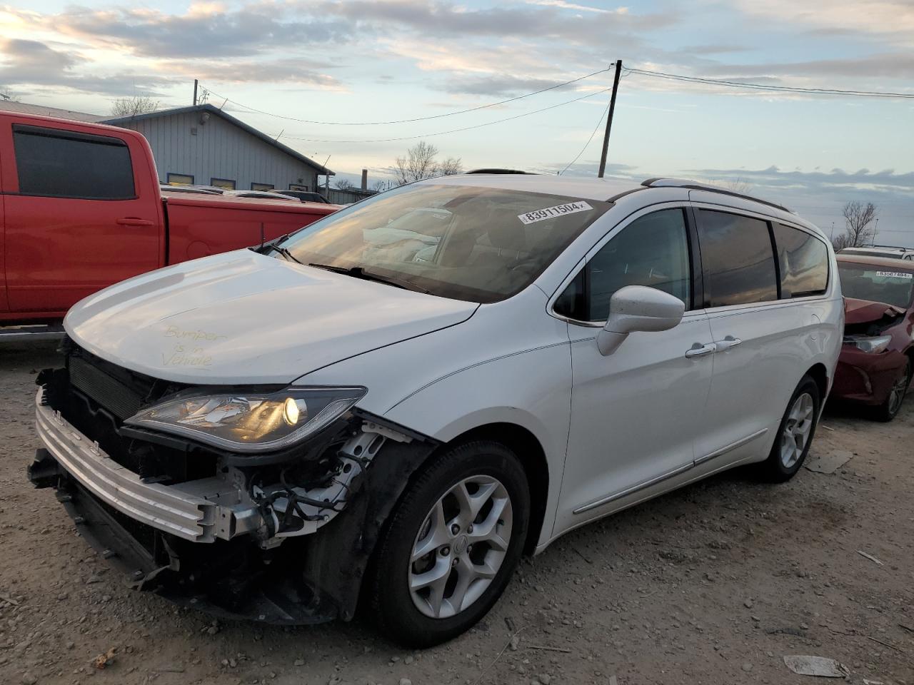 2017 Chrysler Pacifica VIN 2C4RC1EG1HR704946
