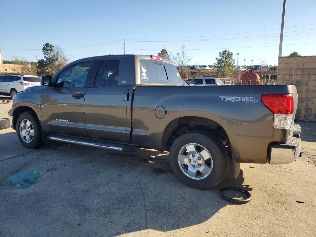 2011 Toyota Tundra VIN 5TFRM5F18BX027711 Copart auction photo, front end damage thumbnail 2