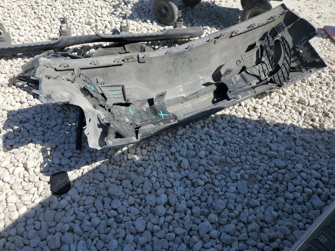 2019 Chevrolet Silverado VIN 3GCPWCED0KG282052 Copart auction photo, front end / frame damage damage thumbnail 12