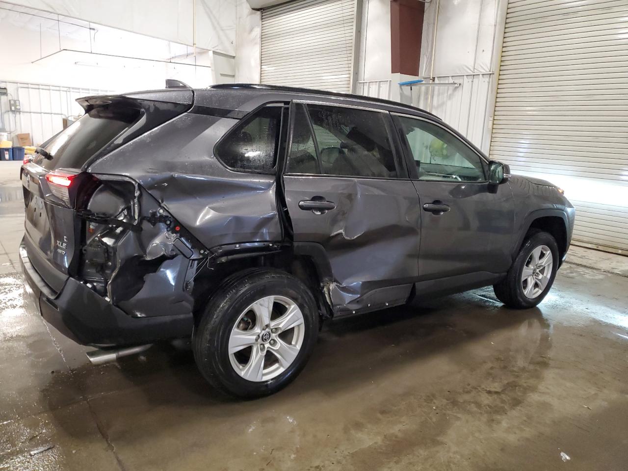 2021 Toyota RAV 4 VIN 2T3P1RFVXMC209378 Copart auction photo, side / rear end damage thumbnail 3