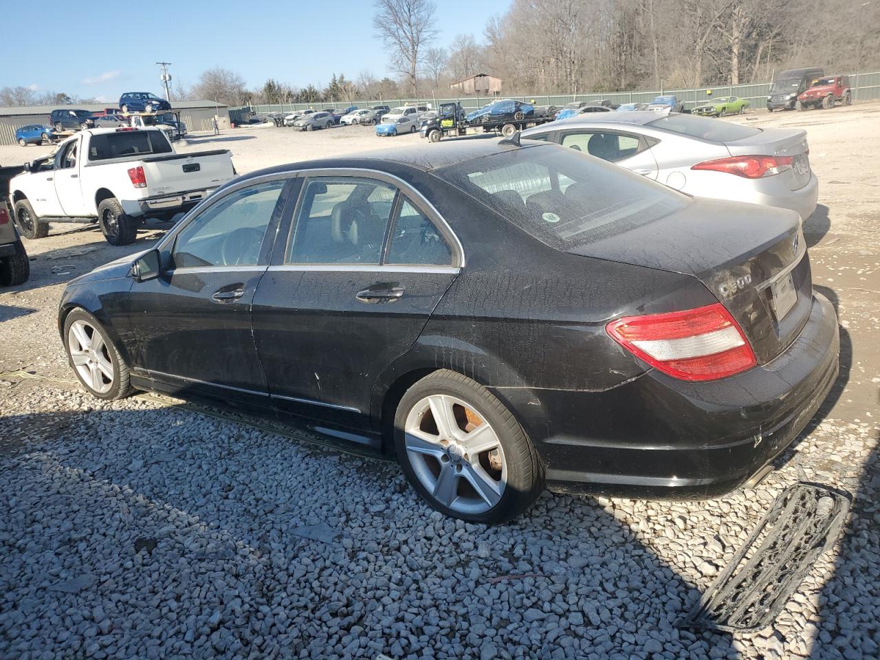 2010 Mercedes-Benz C-klasse VIN WDDGF8BB1AR112254 Copart auction photo, water/flood damage thumbnail 2