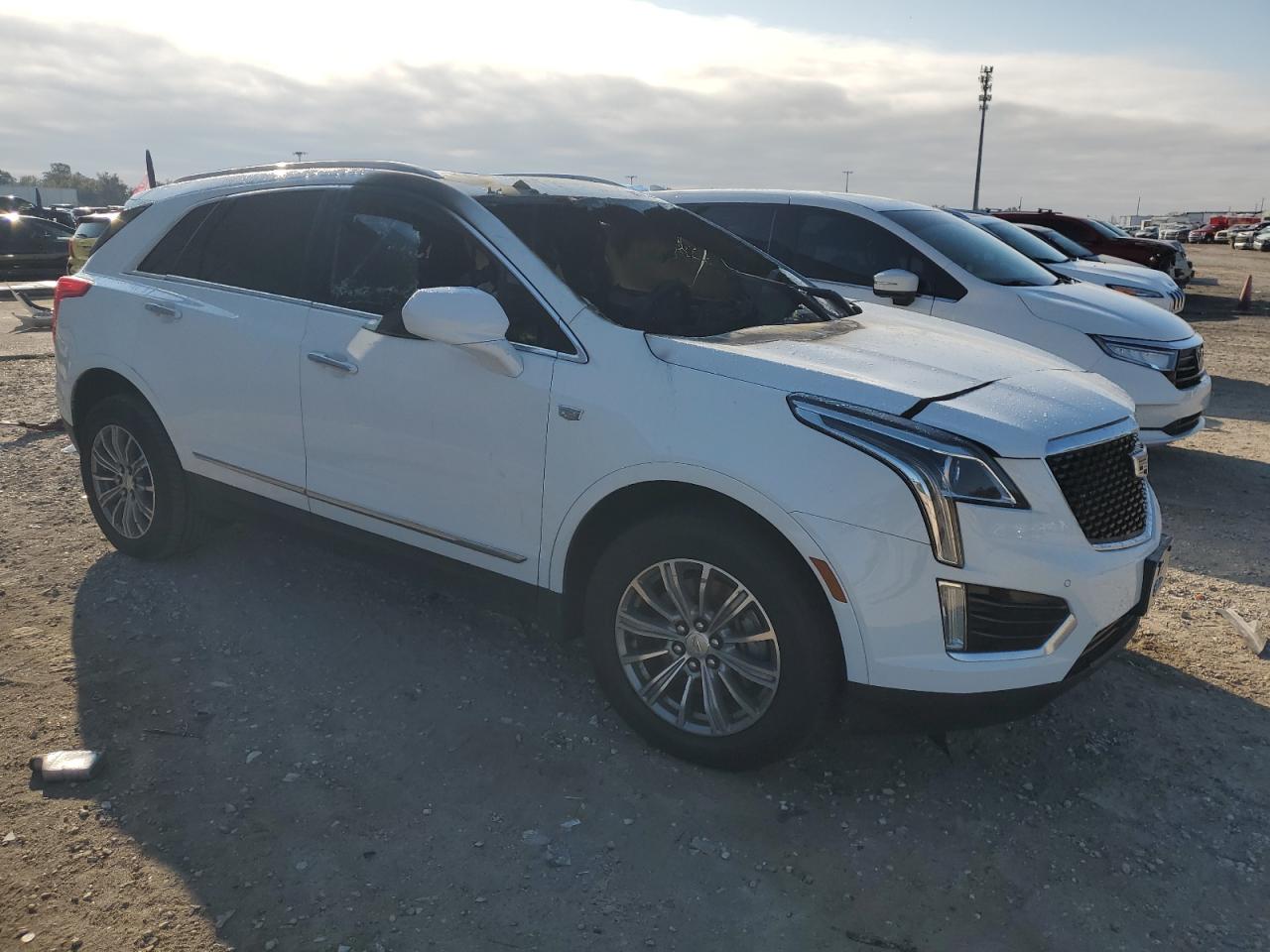 2018 Cadillac XT5 VIN 1GYKNDRS4JZ174182 Copart auction photo, burn - interior damage thumbnail 4