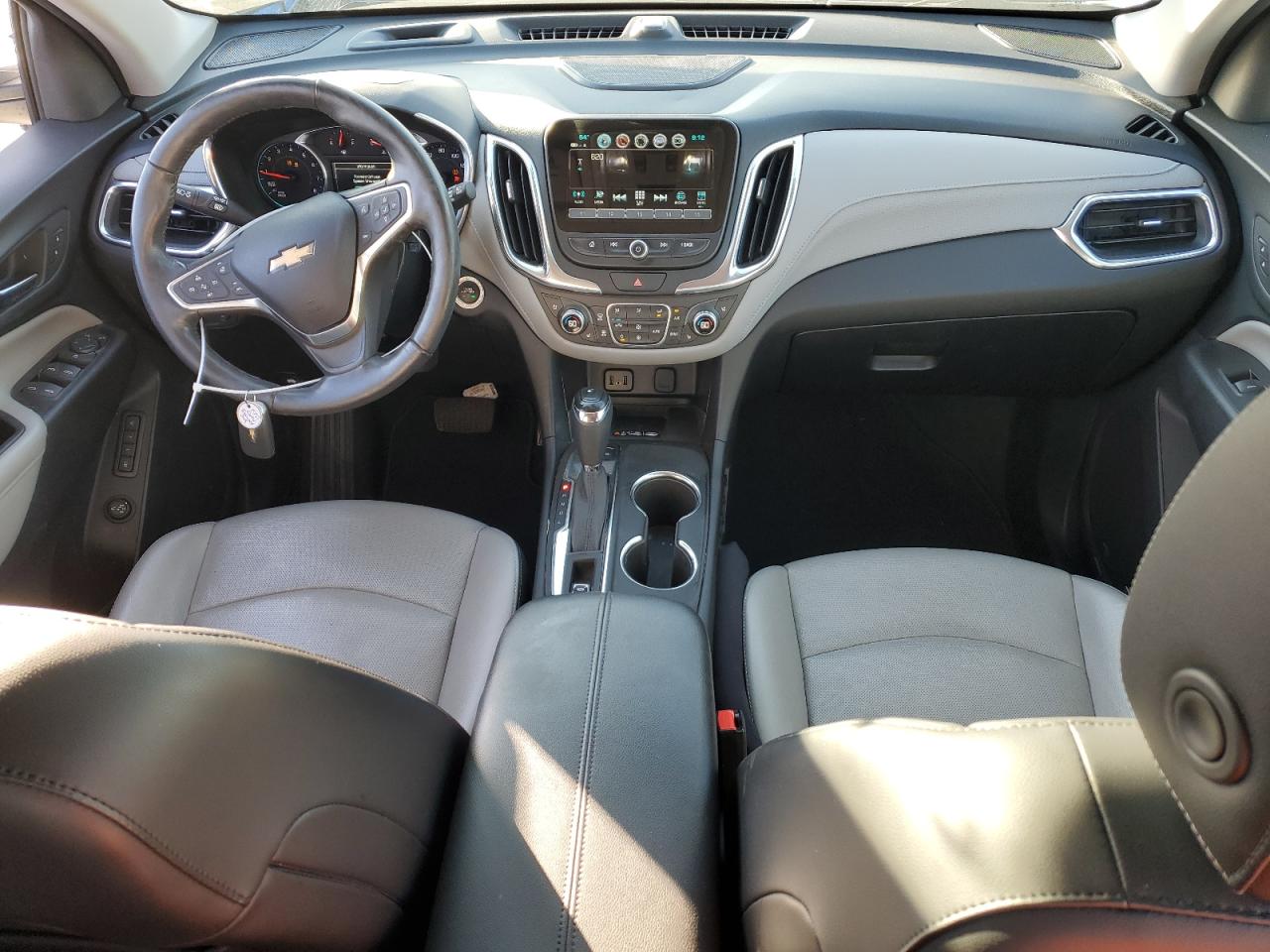 2018 Chevrolet Equinox VIN 2GNAXWEX0J6310335 Copart auction photo, all over damage thumbnail 8