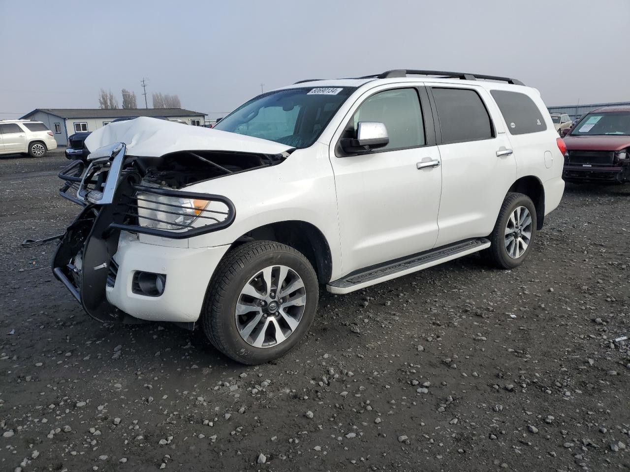 2017 Toyota Sequoia VIN 5TDJY5G10HS147811