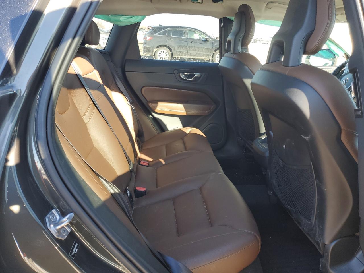 2018 Volvo XC60 VIN YV4A22RK8J1084656 Copart auction photo, front end / rear end damage thumbnail 11
