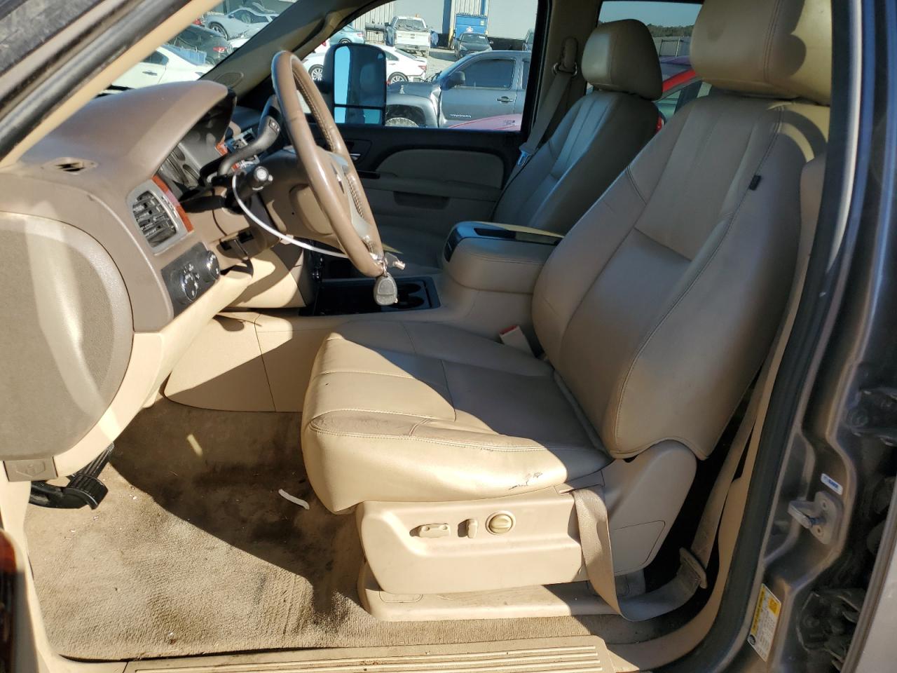 2013 GMC Yukon VIN 1GKS2KE79DR146357 Copart auction photo, front end damage thumbnail 7