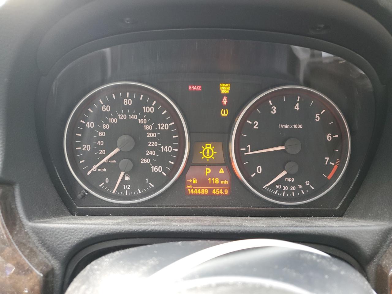 2007 BMW 3er VIN WBAVC53557FZ78645 Copart auction photo, mechanical / rear end damage thumbnail 9