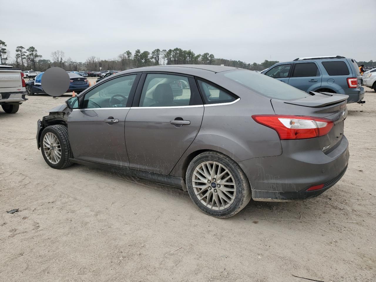 2014 Ford Focus VIN 1FADP3J28EL223753 Copart auction photo, side / front end damage thumbnail 2