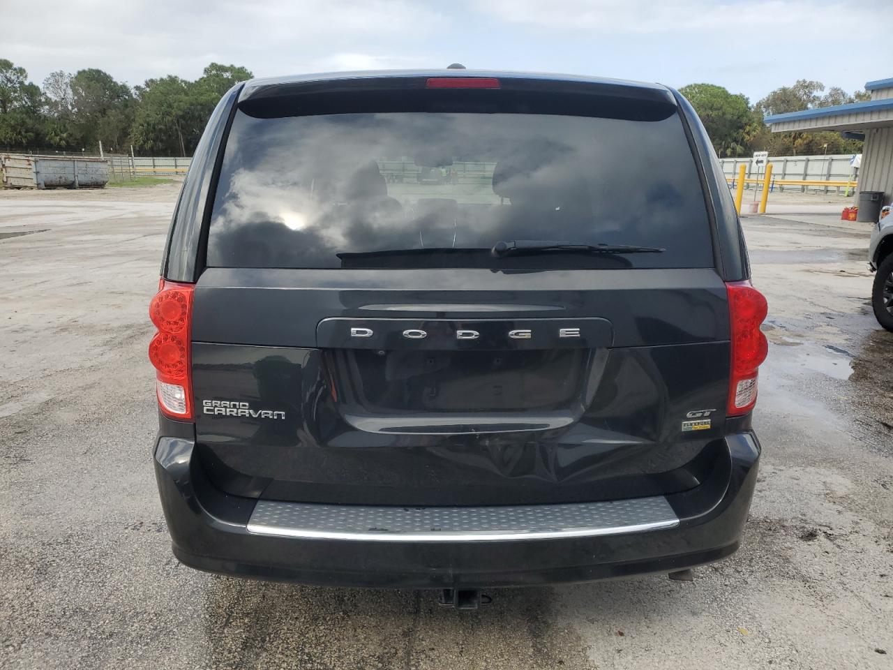 2018 Dodge Caravan VIN 2C4RDGEG9JR205897 Copart auction photo, water/flood damage thumbnail 6