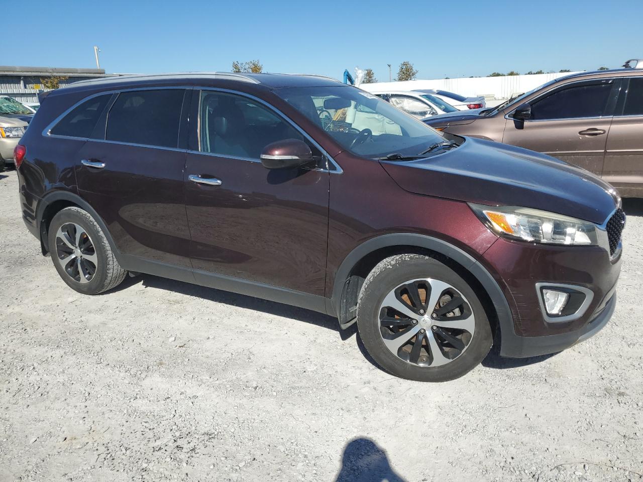 2016 KIA Sorento VIN 5XYPH4A53GG027741 Copart auction photo, mechanical / minor dent/scratches damage thumbnail 4