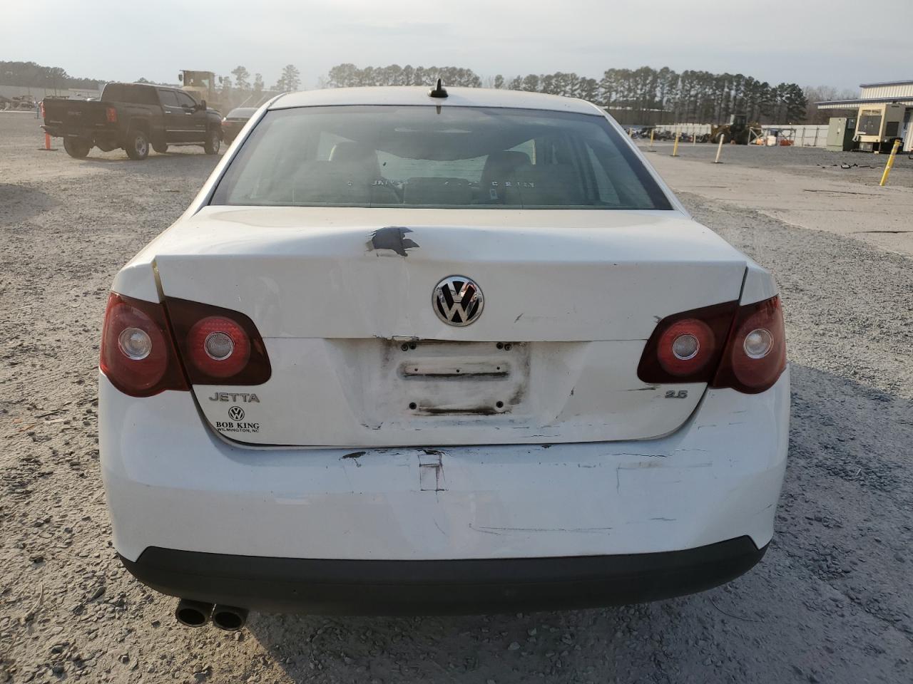2008 Volkswagen Jetta VIN 3VWRM71K98M166785 Copart auction photo, rear end damage thumbnail 6