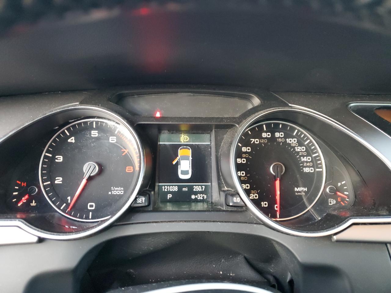 2014 Audi A5 VIN WAULFAFR0EA029519 Copart auction photo, front end / minor dent/scratches damage thumbnail 9
