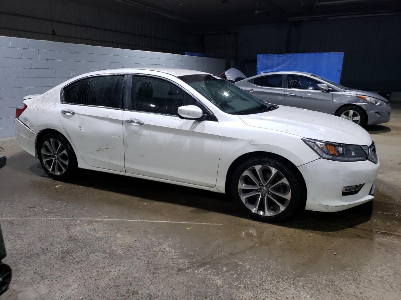2013 Honda Accord VIN 1HGCR2F5XDA121508 Copart auction photo, rear end / minor dent/scratches damage thumbnail 4