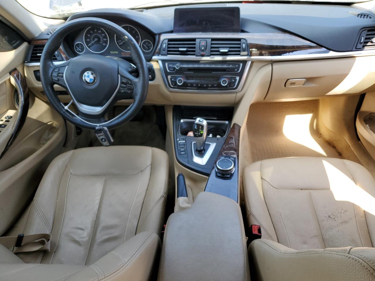 2015 BMW 3er VIN WBA3D5C50FK290160 Copart auction photo, rear end / minor dent/scratches damage thumbnail 8