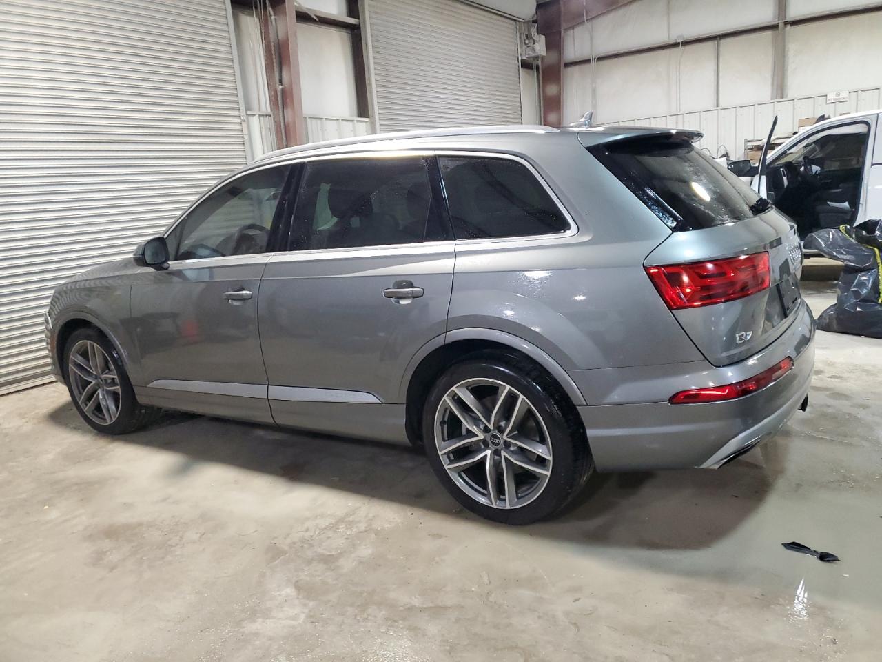 2017 Audi Q7 VIN WA1VAAF70HD000124 Copart auction photo, front end damage thumbnail 2