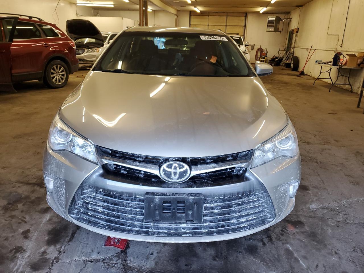 2015 Toyota Camry VIN 4T4BF1FK6FR461910 Copart auction photo, side damage thumbnail 5