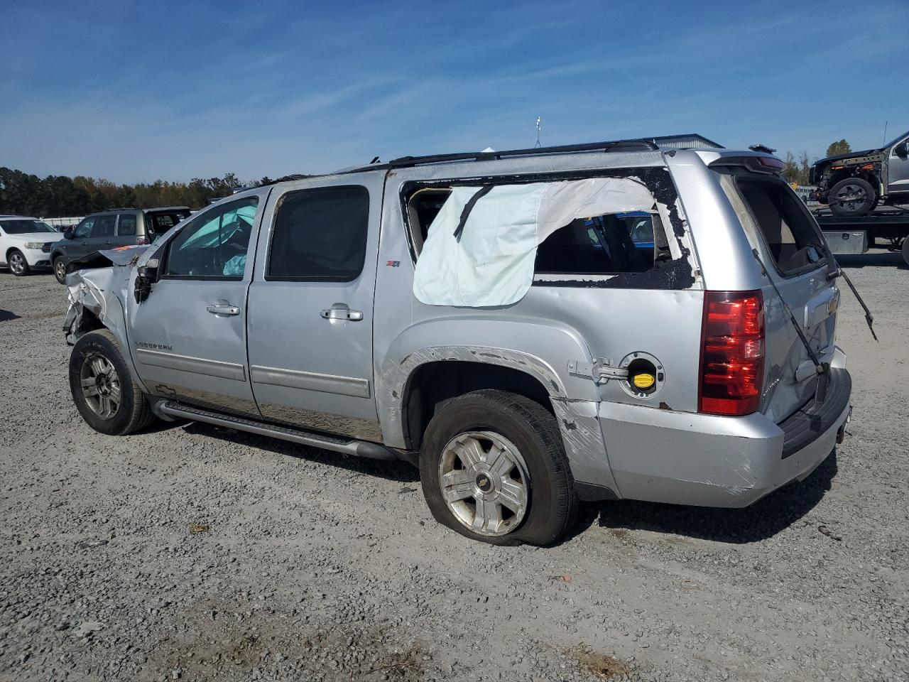 2012 Chevrolet Suburban VIN 1GNSKJE75CR175933 Copart auction photo, all over / mechanical damage thumbnail 2