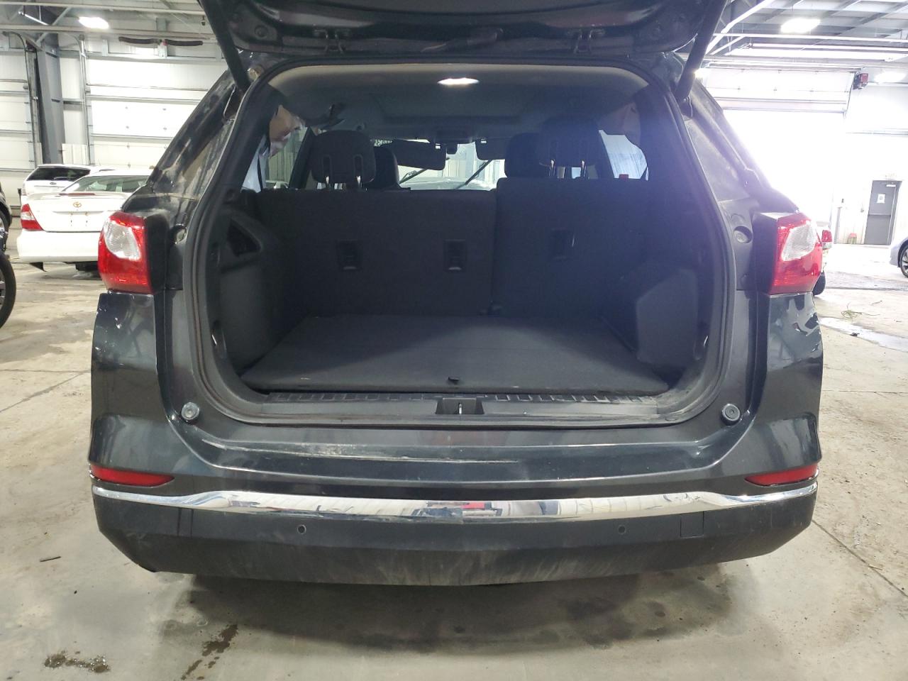 2019 Chevrolet Equinox VIN 2GNAXKEV0K6301269 Copart auction photo, front end / rear end damage thumbnail 6