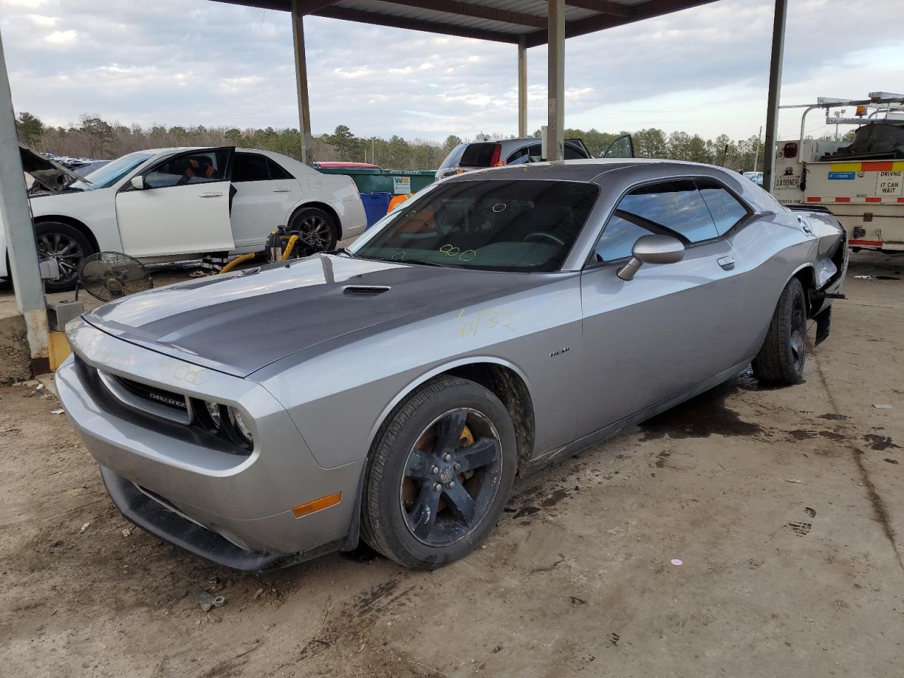 2014 Dodge Challenger VIN 2C3CDYBT7EH137189